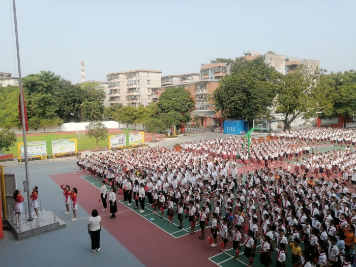 雛鷹歌聲贊祖國(guó)，禮善少年奮追夢(mèng)