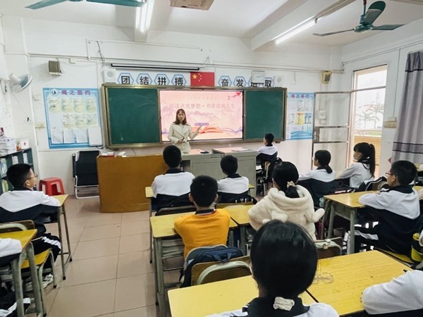 閱讀點亮夢想 書香浸潤人生