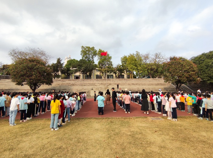 常練消防逃生疏散，掌握消防安全知識