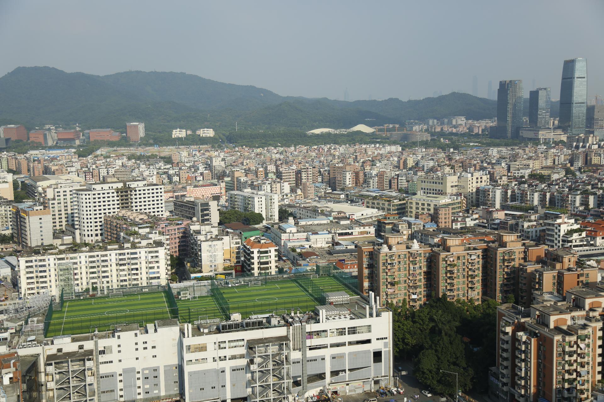 世冠足球公園（百信廣場店）