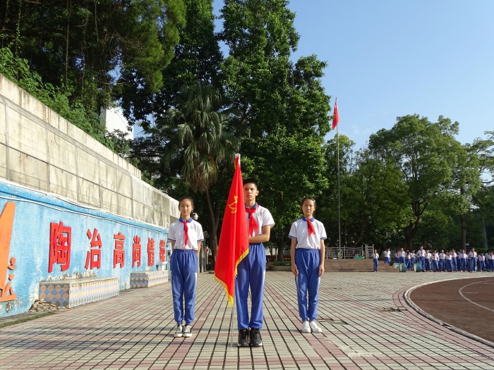 開發(fā)區(qū)第二小學(xué)舉行“傳承紅色基因 培育時代新人”建隊日活動