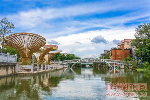 再現(xiàn)水清岸綠魚(yú)翔淺底美景